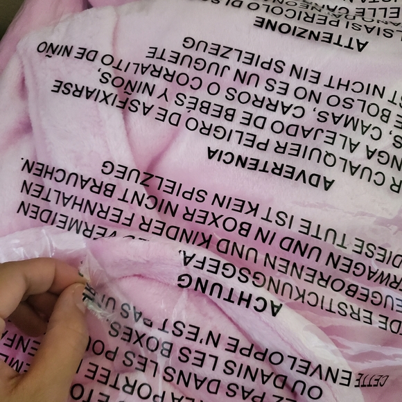 Jeffree Star Pink Robe - Picture 4 of 5